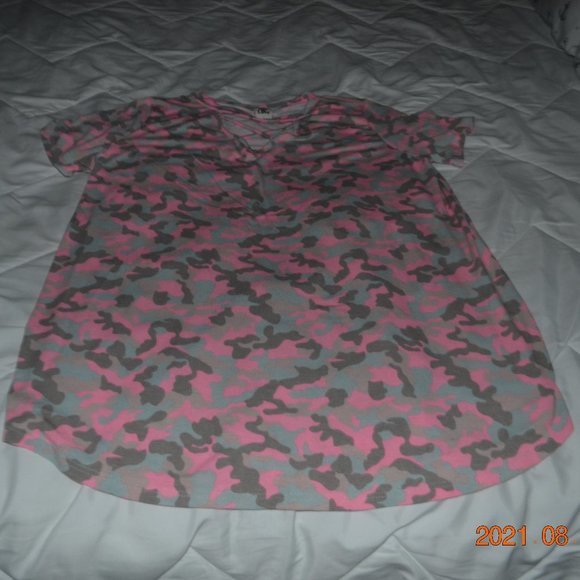 Sew In Love Top - Picture 1 of 5